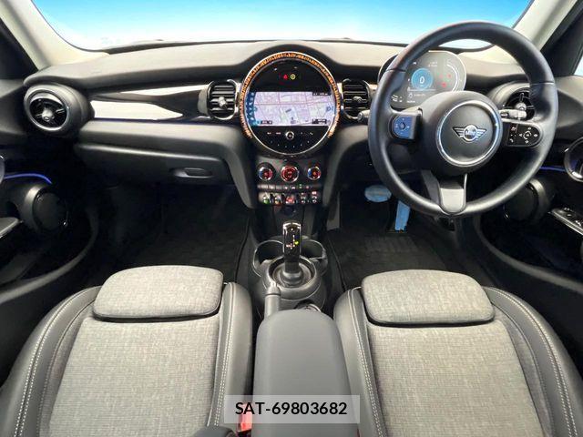 Bmw MINI 2022-04 8074604-1