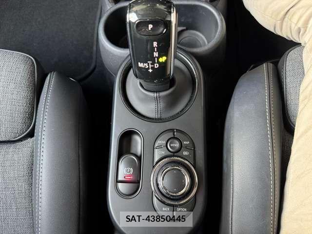 Bmw MINI 2023-06 8074603-18