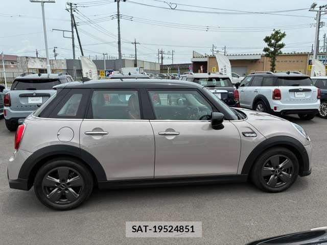 Bmw MINI 2023-06 8208738-5
