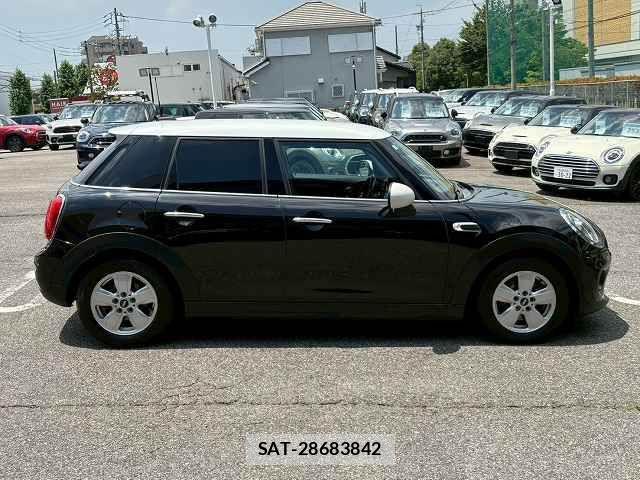 Bmw MINI 2019-02 8245930-11
