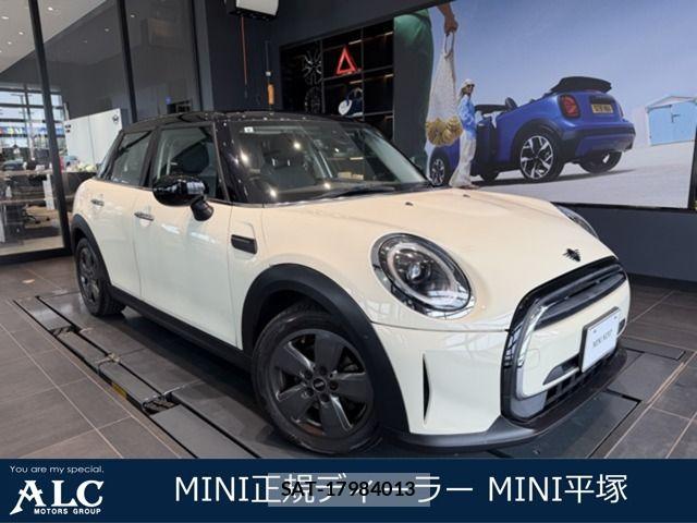 Bmw MINI 2021-08 8354959-0