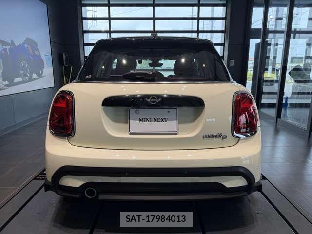 Bmw MINI 2021-08 8354959-2