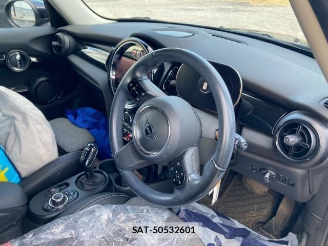 Bmw MINI 2021-08 8367019-13