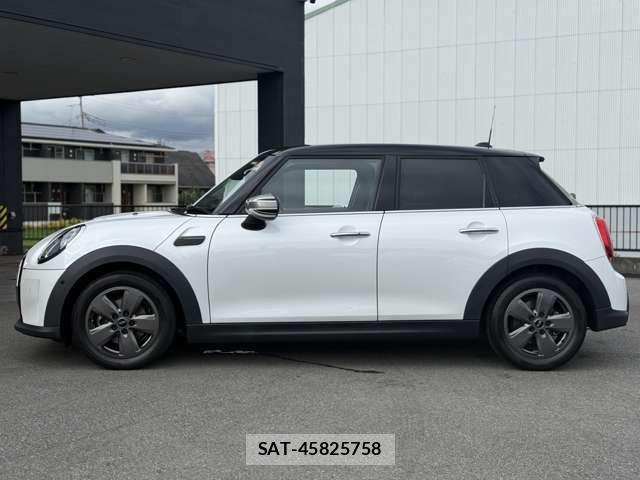 Bmw MINI 2023-11 8485744-12