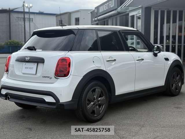 Bmw MINI 2023-11 8485744-15