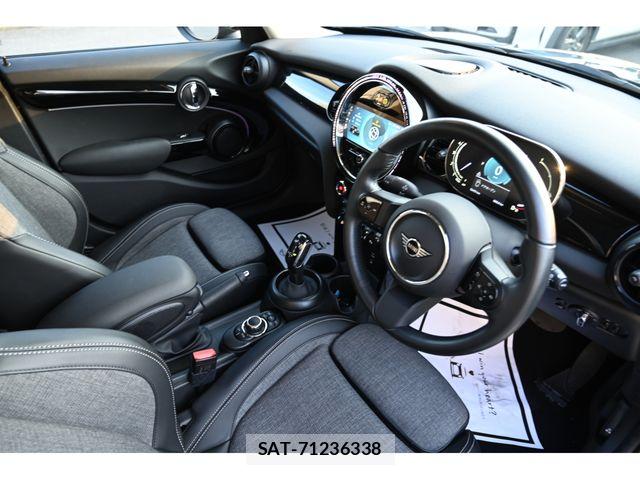 Bmw MINI 2023-07 8562686-19