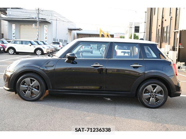 Bmw MINI 2023-07 8562686-7