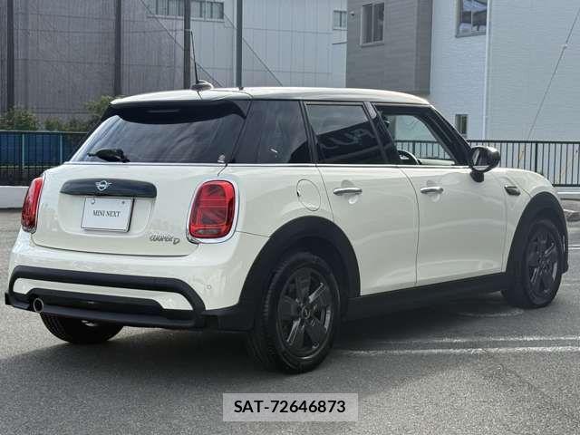 Bmw MINI 2022-10 8666523-16