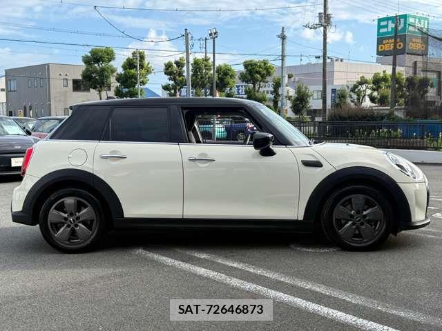 Bmw MINI 2022-10 8666523-17