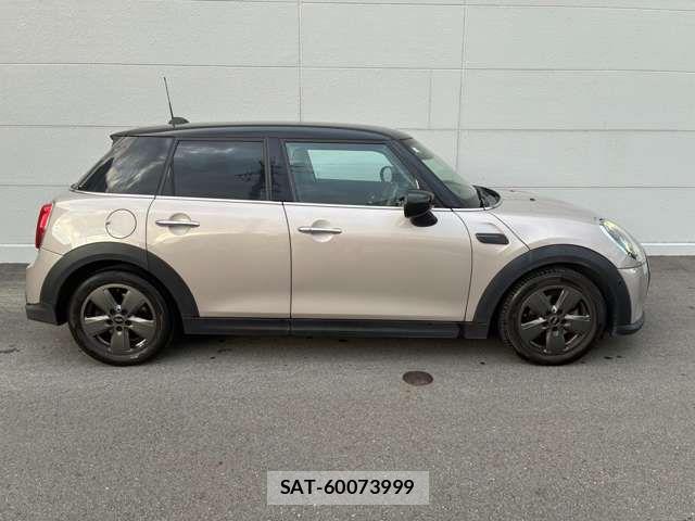 Bmw MINI 2021-09 8666520-6
