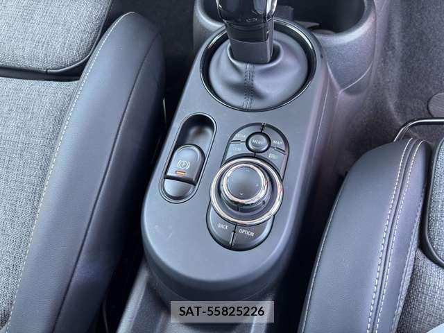 Bmw MINI 2021-11 8660259-9