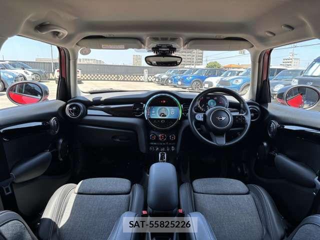 Bmw MINI 2021-11 8660259-1