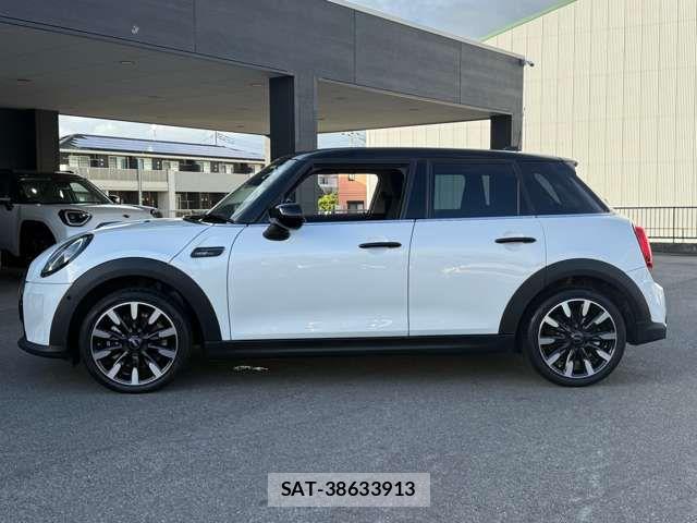 Bmw MINI 2024-04 8666519-13
