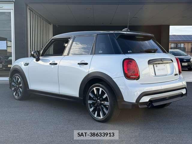 Bmw MINI 2024-04 8666519-14