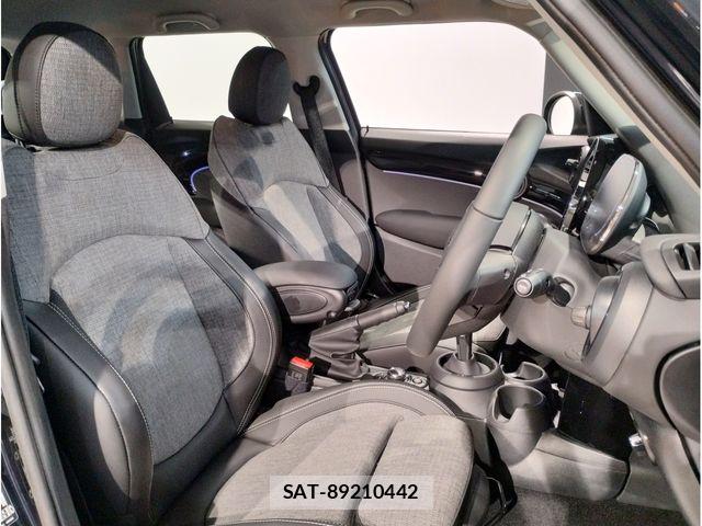 Bmw MINI 2023-12 8743998-1