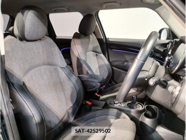 Bmw MINI 2023-12 8744006-13