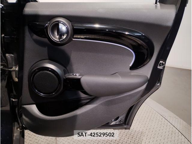 Bmw MINI 2023-12 8744006-29