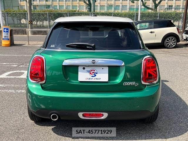 Bmw MINI 2020-10 8796665-15