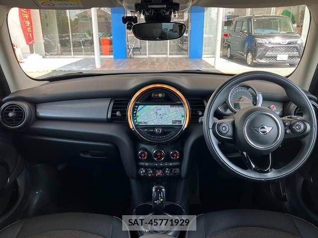Bmw MINI 2020-10 8796665-1