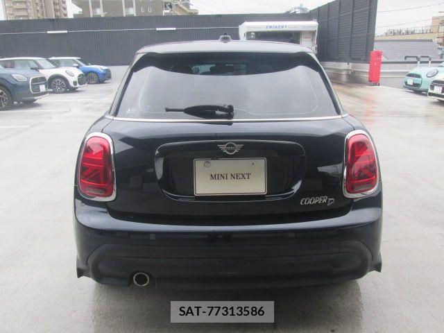 Bmw MINI 2021-07 8830350-9