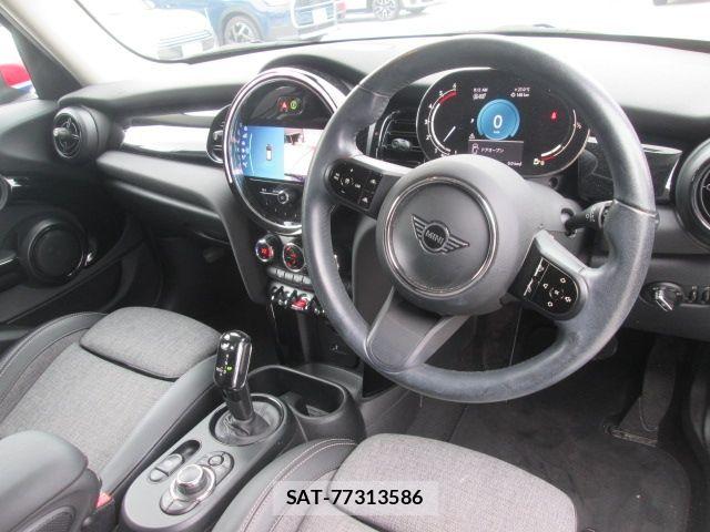 Bmw MINI 2021-07 8830350-16