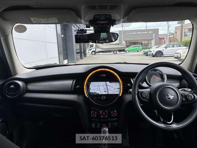 Bmw MINI 2019-09 8849810-9