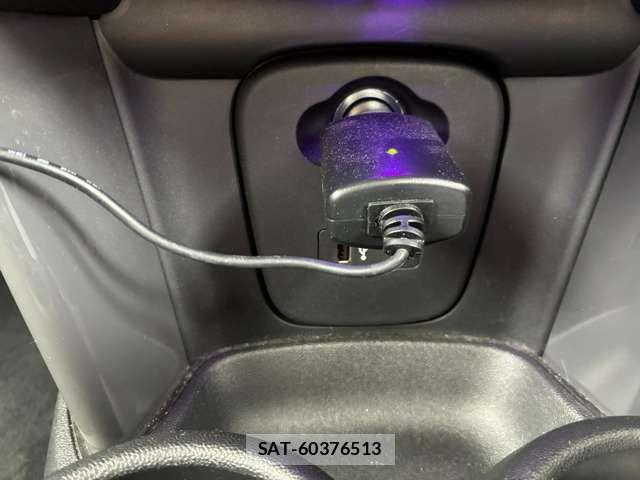 Bmw MINI 2019-09 8849810-19
