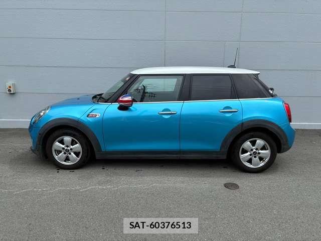 Bmw MINI 2019-09 8849810-2