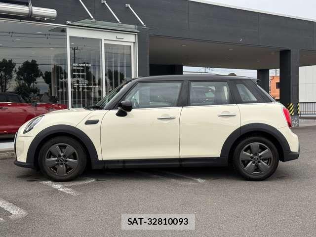 Bmw MINI 2021-08 8849804-12