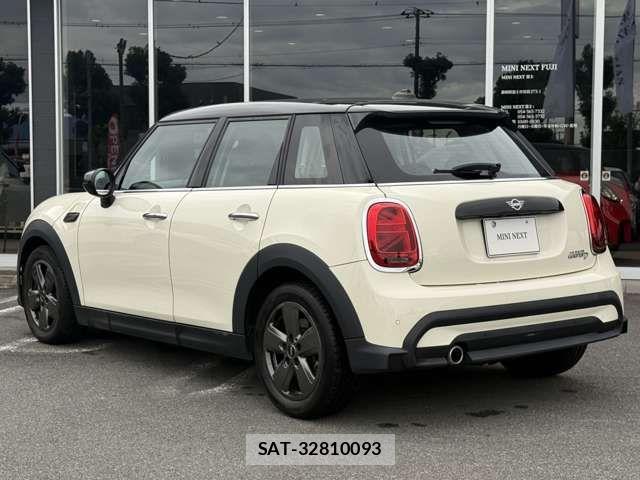 Bmw MINI 2021-08 8849804-13