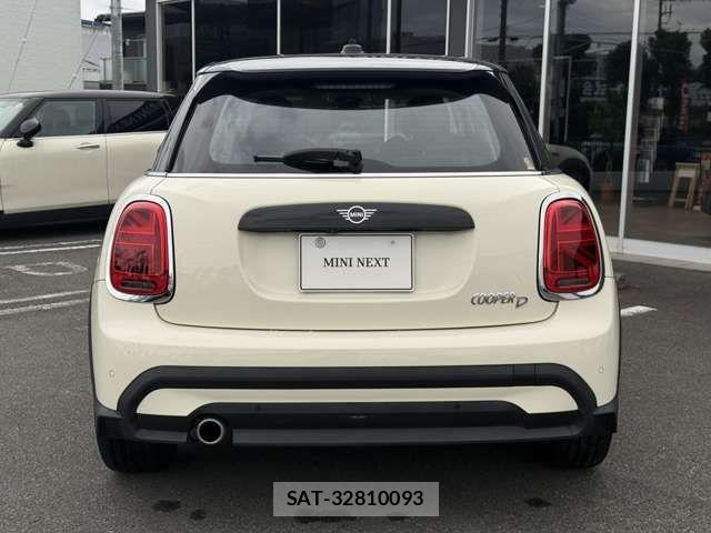 Bmw MINI 2021-08 8849804-14