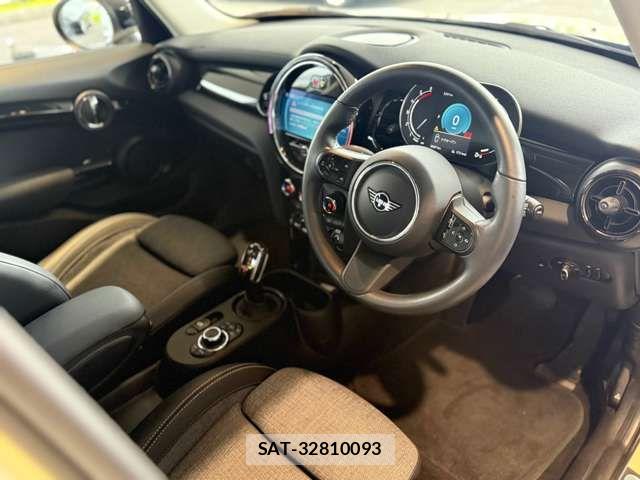 Bmw MINI 2021-08 8849804-8