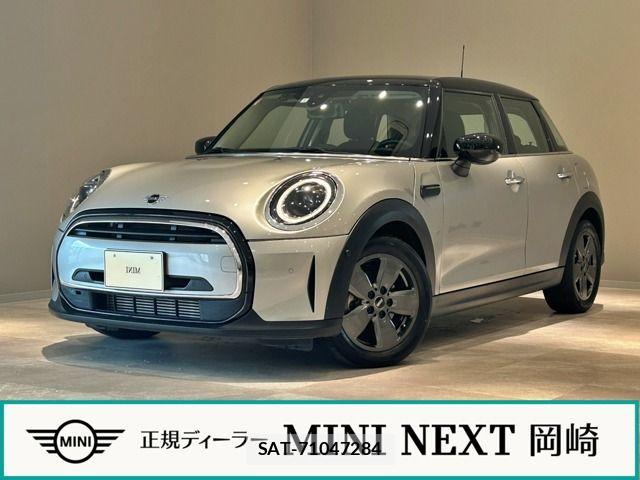 Bmw MINI 2023-07 8883921-0