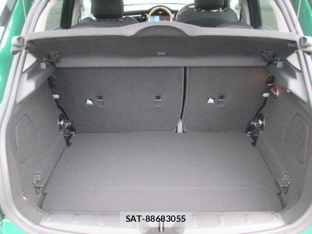 Bmw MINI 2021-12 8883923-12