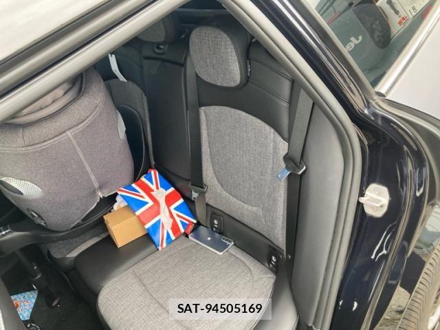 Bmw MINI 2023-12 8230807-11