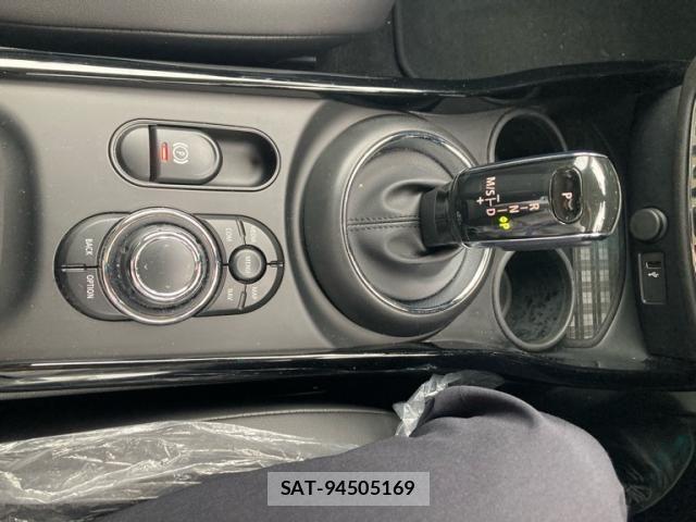 Bmw MINI 2023-12 8230807-18