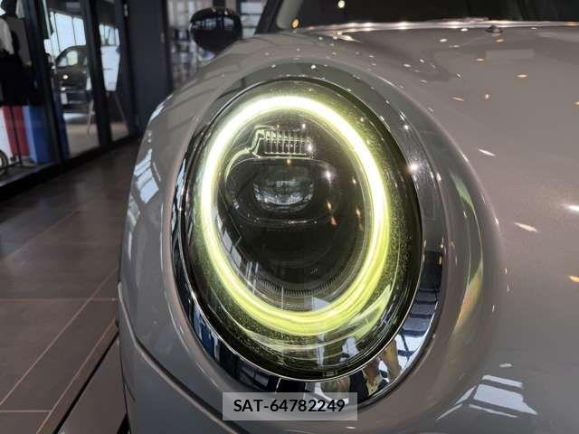 Bmw MINI 2022-04 8245933-6