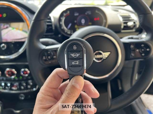 Bmw MINI 2023-09 8830353-22