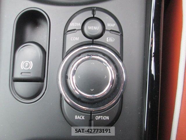 Bmw MINI 2023-03 8883924-25