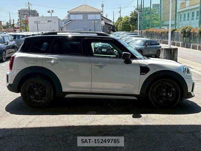 Bmw MINI 2023-04 6995667-11
