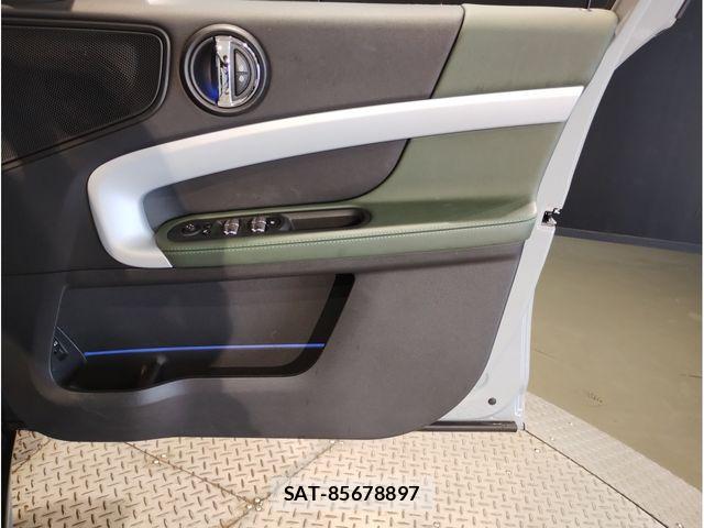 Bmw MINI 2023-12 7725743-28