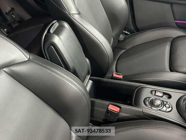 Bmw MINI 2021-11 7787075-18