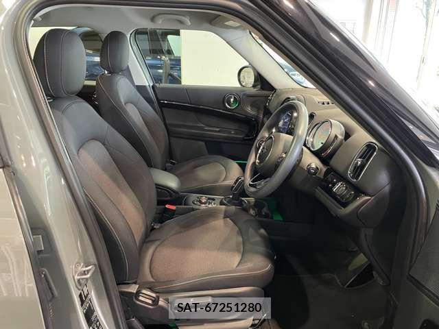 Bmw MINI 2021-08 7787076-16