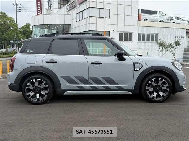 Bmw MINI 2023-07 7877809-10