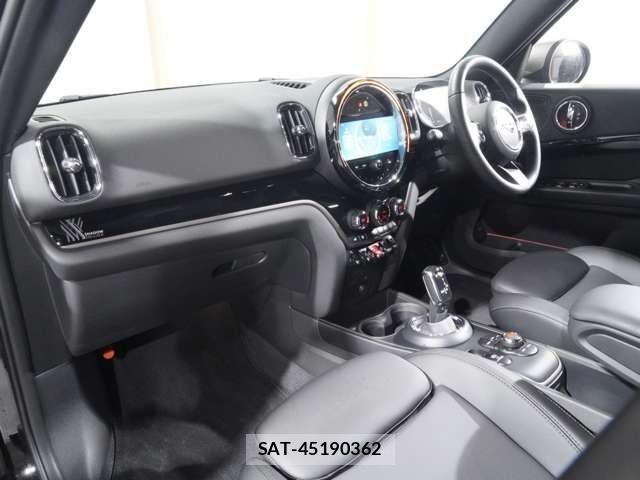 Bmw MINI 2021-10 8100467-12