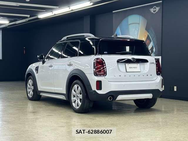 Bmw MINI 2023-03 8131240-12