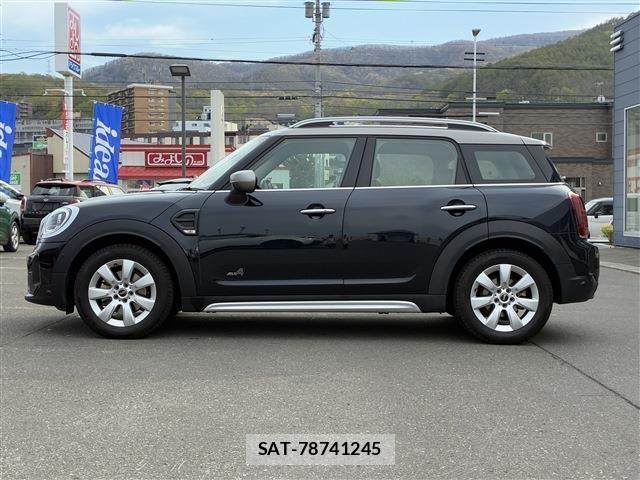 Bmw MINI 2021-04 8245934-7