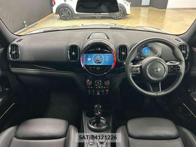 Bmw MINI 2023-09 8354963-1
