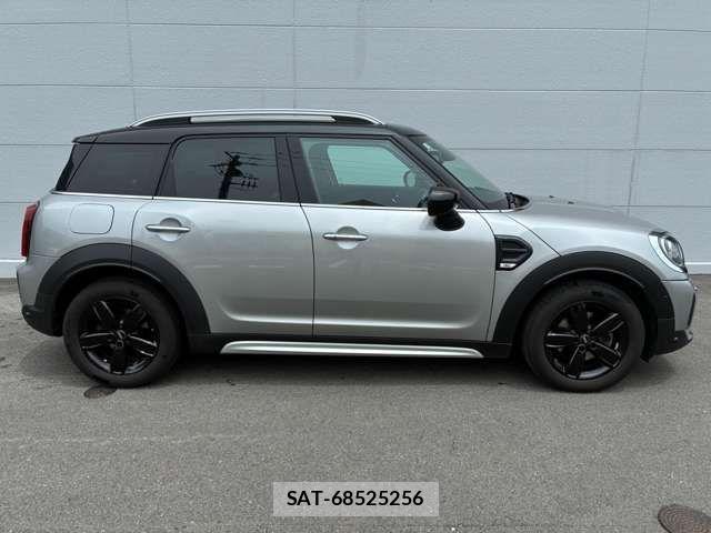 Bmw MINI 2023-06 8666529-3