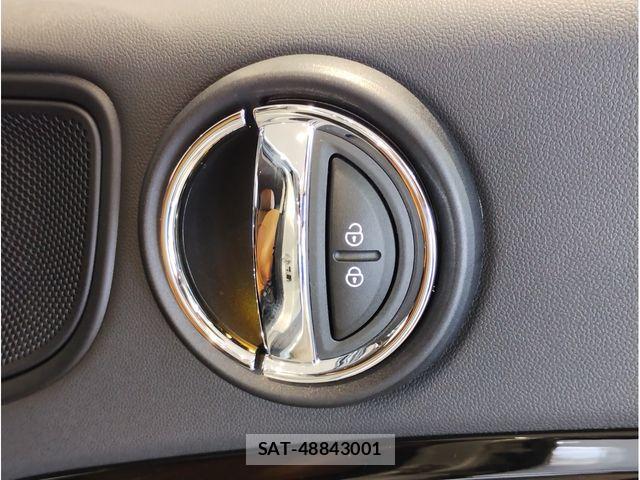 Bmw MINI 2022-04 8830355-21